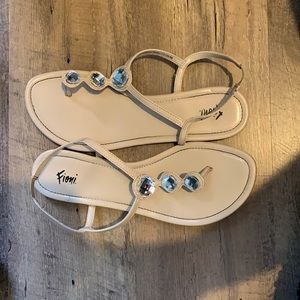 FIOMI tan jeweled sandals